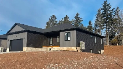 BRAND NEW Quispamsis NB, 5bed 3bath, central heat, and a view! Image# 4