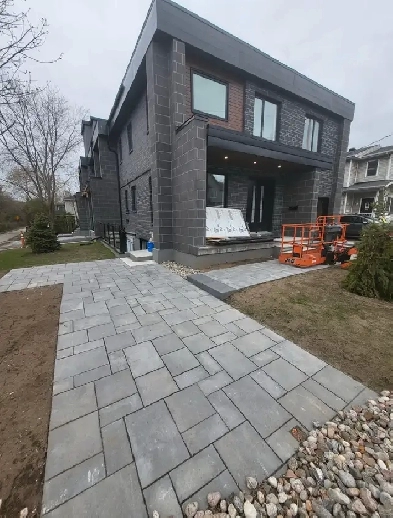 Renovated 2-Bedroom – Steps to Downtown, Train Station, U of O & Image# 1