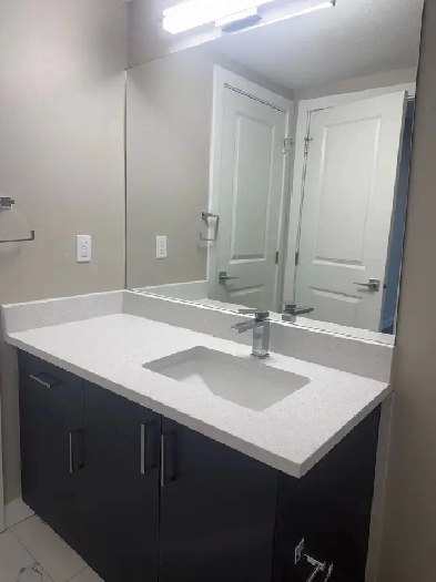1 Bedroom legal basement Image# 2