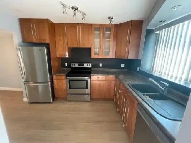 St. Vital Townhouse, 2 bed, 1.5 bath Image# 9