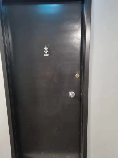 Studio apartment lease transfer Image# 1