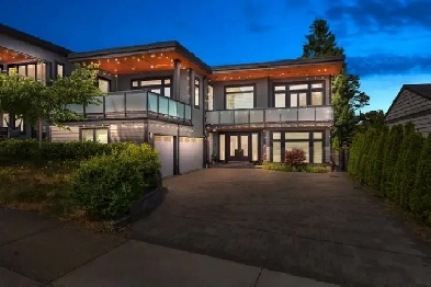 Luxurious living in White Rock! Image# 18