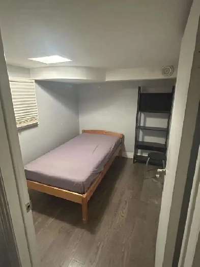 downtown Toronto basement room for rent available June1stw Image# 1