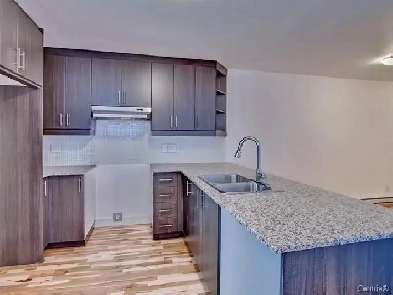 4-1/2 in NDG for rent - 5028 Avenue / Côte Saint-Luc Image# 1