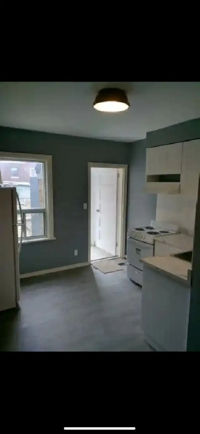Room with private bathroom for rent in female 2-level house!! Image# 2