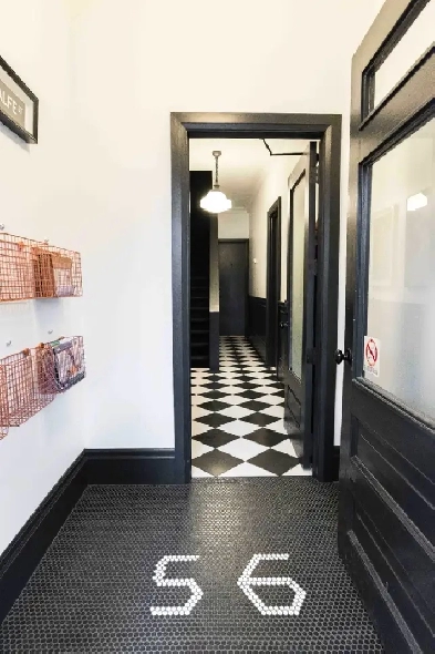 Cozy, Two Bedroom Basement Apartment in Cabbagetown Image# 11