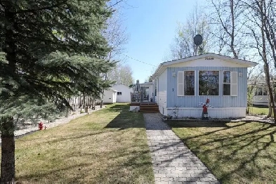 2 Bed, 2 Bath in Paradise Village Image# 2