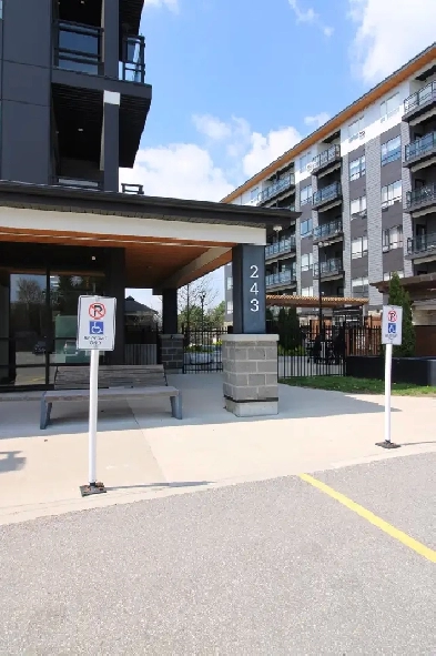 Blackstone Condo for Lease Image# 1