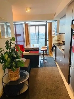 LUXURY JUNIOR 1-BED DEN BLOOR@TED ROGERS WAY (all incl) Image# 3