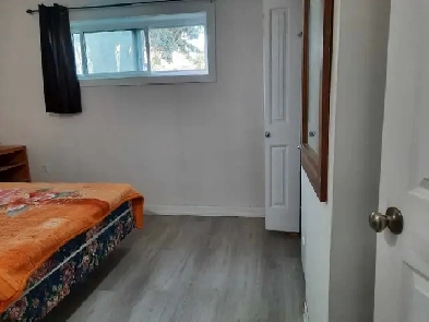 Single room for rent in all girl house near Gurdwara Ramgarhia Image# 2