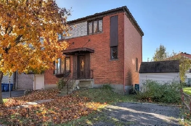 3 bedrooms 3 bathrooms Detached House Image# 1