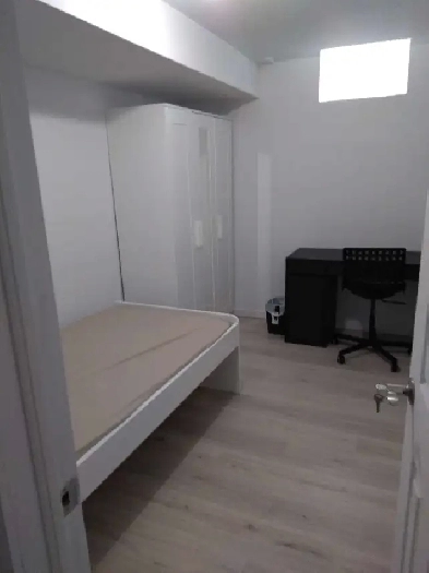 PRIVATE ROOM FOR RENT WORKING FEMALE PROFESSIONALS ONLY Image# 10