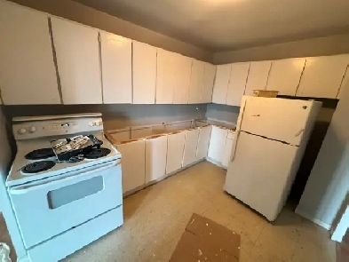 3 Bedroom, 1.5 Bathroom Apartment For Rent Image# 1