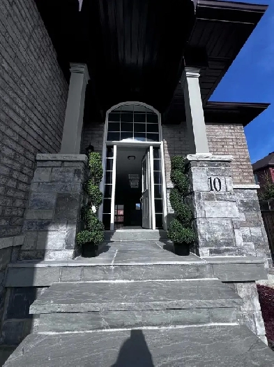 HOUSE FOR SALE IN WASAGA BEACH – FOR SALE BY OWNER! Image# 1