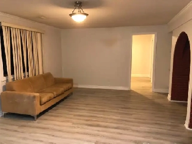 3 BEDROOM BASEMENT (WALK OUT) - GORE & CASTLEMORE Image# 1