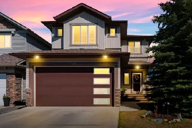 GREENSPACE & PARK VIEWS! 178 PRAIRIE SPRINGS CRES SW, AIRDRIE Image# 3