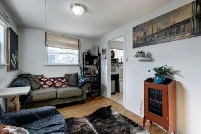 Cozy 2-BR suite in Richmond SW Close to DT Image# 5