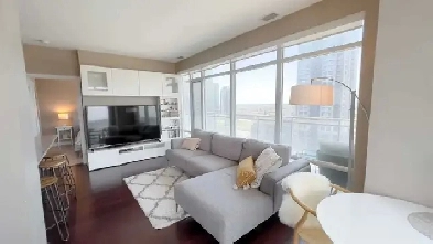 Beautiful Mississauga Condo Corner Unit - Bright & Spacious Image# 1