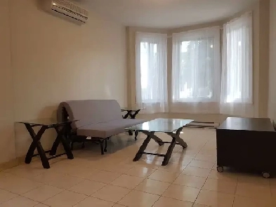 Sunny Private Bedroom Next to Concordia Loyola $560 All Incl. Image# 1