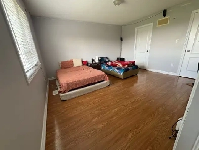 Private room available for rent (Girls only) Image# 1