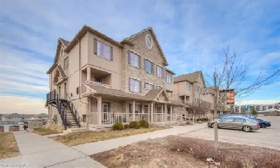 3 Bedroom Townhome by the Boardwalk Image# 1