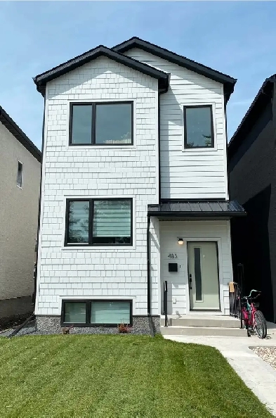 Sunny, new duplex in RIVER HEIGHTS, 3 bedroom, 2.5 bath LOVELY! Image# 6