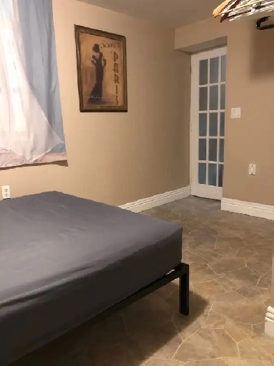 female wanted to share a home Image# 1