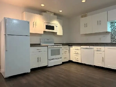 2-Bedroom Basement Suite in Cloverdale (Hunter Park), Surrey Image# 1