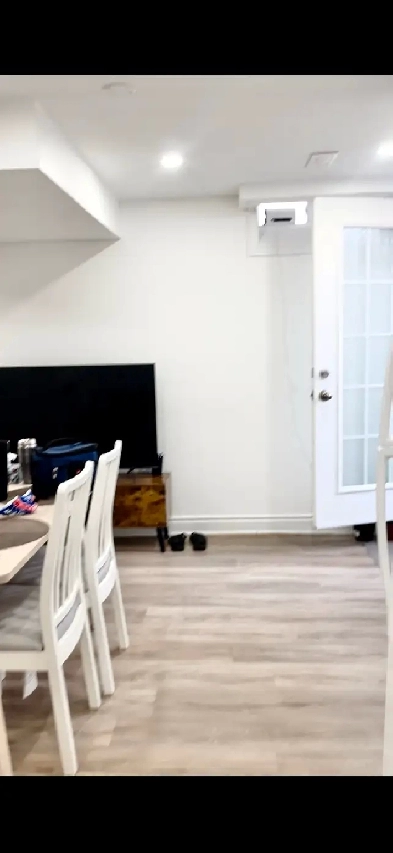 LEGAL BASEMENT  1 bedroom apartment for rent June 01. Image# 1