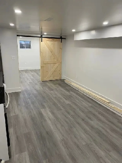 Self Contained Cozy One Bedroom Basement Image# 1