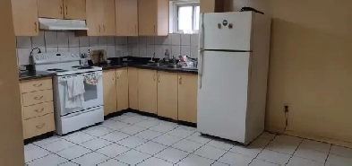 NICE ONE BEDROOM IN 2BR HOUSE APRTMENT, MORNING STAR/AIRPORT RD Image# 1