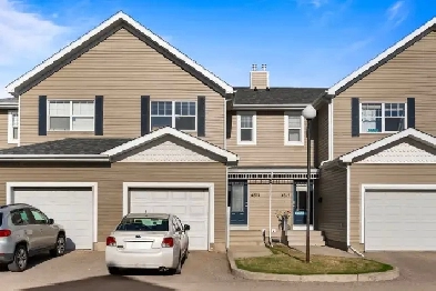 4614 Marigold Dr - Inviting 2 Storey Townhouse In Garden Ridge Image# 9