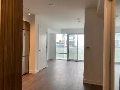 Downtown Toronto Near 2 famous University 1 Bed for Rent Image# 1