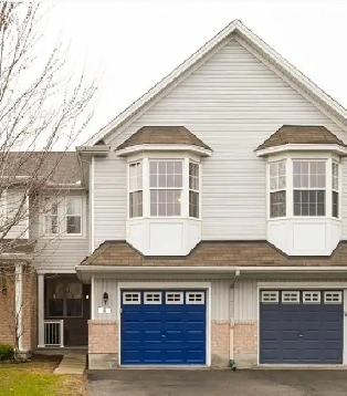 Beautiful Townhome with 3 1 bedrooms in Kanata for rent- July 1 Image# 1