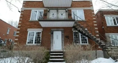 non smoker Boy Student Room beside angrignon June 1st Image# 1