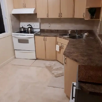 1  FURNISHED NICE-CLEAN BEDROOM FOR RENT IN A TOWNHOME Image# 1
