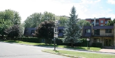 GRAND 3 ½   A DORVAL DISPONIBLEAVAILABLE Image# 1
