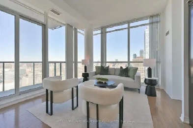 PERFECT DT TORONTO LOCATION! Airy Penthouse In The Clouds! Image# 1