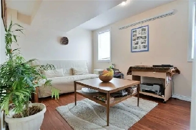 2 BEDROOM WALKOUT BASEMENT UTILITIES INCLUDED! Image# 1