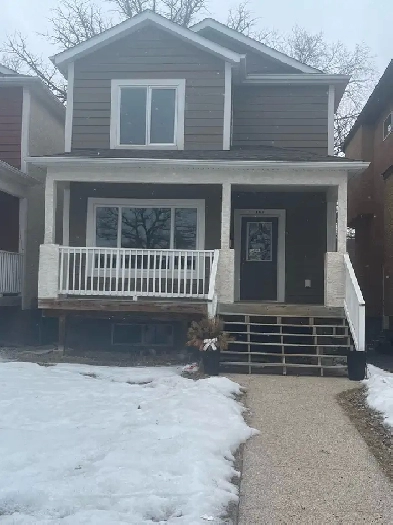 beautiful 3 bed 3 bath full house  for rent in st vital Image# 6