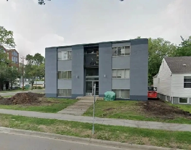 Apartments (bachelor) for Rent  (Lease Takeover) Whyte ave. Image# 4