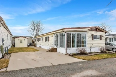 SPACIOUS BUNGALOW W/SERENE VIEWS - 3 BED, 2 BATH Image# 1