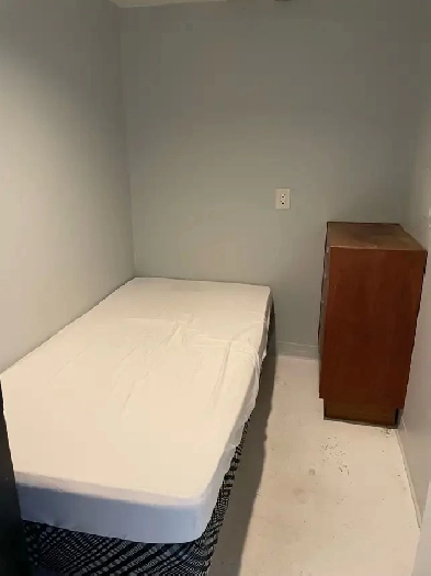 Chinatown center : A room to rent Image# 6