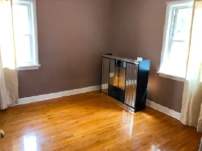 3 bed room for rent- Toronto Image# 2