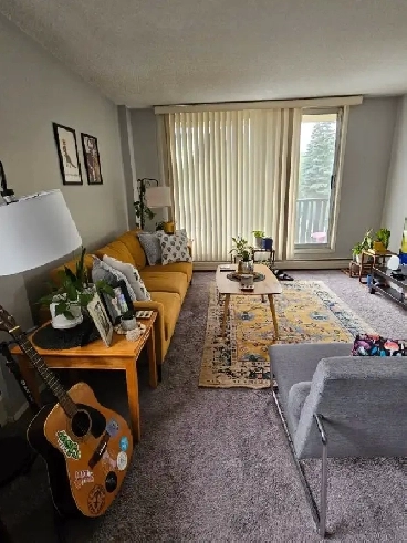 Fantastic large 1 bed. apartment in Kensington, close to SAIT Image# 2