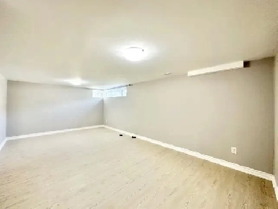 2 Bedrooms Apartment in Scarborough Image# 1