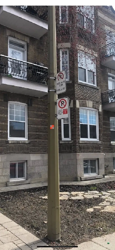 Must see 3 1/2 Montreal /NDG PRIME LOCATION! Image# 5