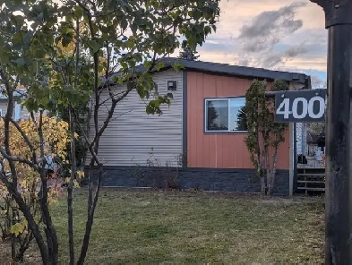 Short term, yard 4 pet, renoed, furnished, 2 bath, 2bdrm office Image# 3