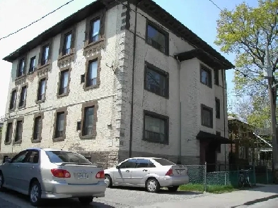 2 Bedroom Apartment - Downtown Image# 1
