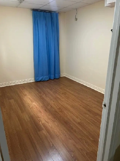 2 Bedroom Basement, Living Area, Separate Laundry n Entrance Image# 7